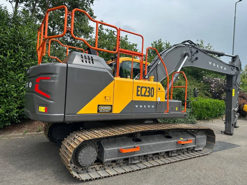 Volvo EC 220 EL - Crawler excavator: picture 4 Volvo EC 220 EL - Crawler excavator: picture 4