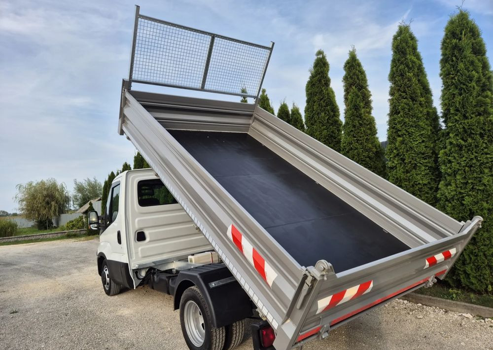 Iveco 35C15 3.0 - Tipper van: picture 3 Iveco 35C15 3.0 - Tipper van: picture 3