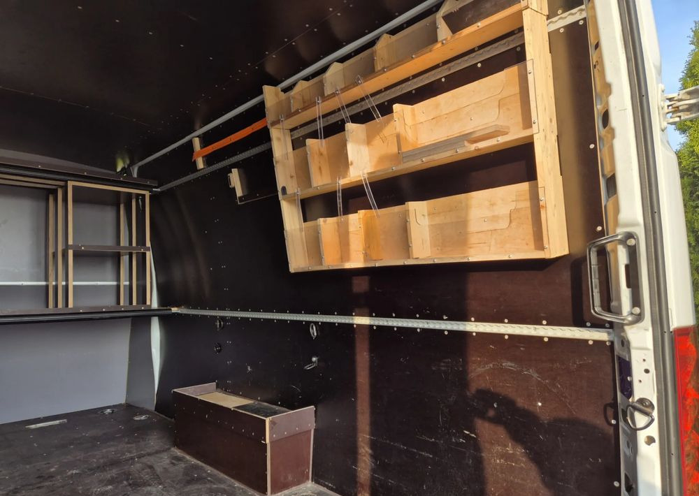 Leasing of Iveco Iveco 35s18 3.0 180KM Brygadówka manual Iveco Iveco 35s18 3.0 180KM Brygadówka manual: picture 12 Leasing of Iveco Iveco 35s18 3.0 180KM Brygadówka manual Iveco Iveco 35s18 3.0 180KM Brygadówka manual: picture 12