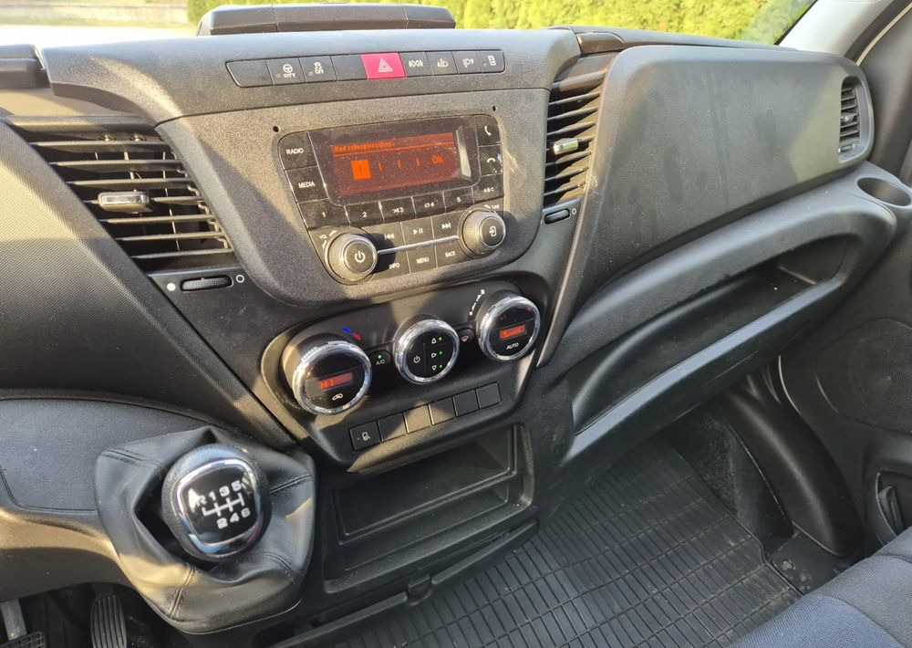 Leasing of Iveco Iveco 35s18 3.0 180KM Brygadówka manual Iveco Iveco 35s18 3.0 180KM Brygadówka manual: picture 8 Leasing of Iveco Iveco 35s18 3.0 180KM Brygadówka manual Iveco Iveco 35s18 3.0 180KM Brygadówka manual: picture 8