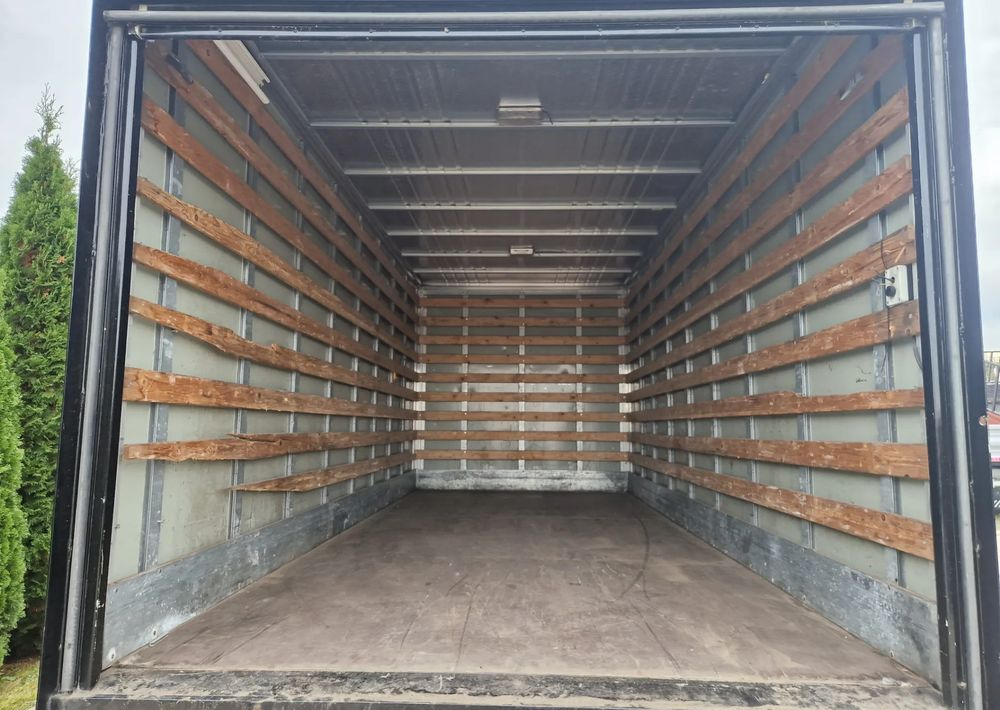 Kontener 10 palet winda 1000kg , Iveco Atleon Atego mascott ,stan idealny! - Swap body - box: picture 5 Kontener 10 palet winda 1000kg , Iveco Atleon Atego mascott ,stan idealny! - Swap body - box: picture 5