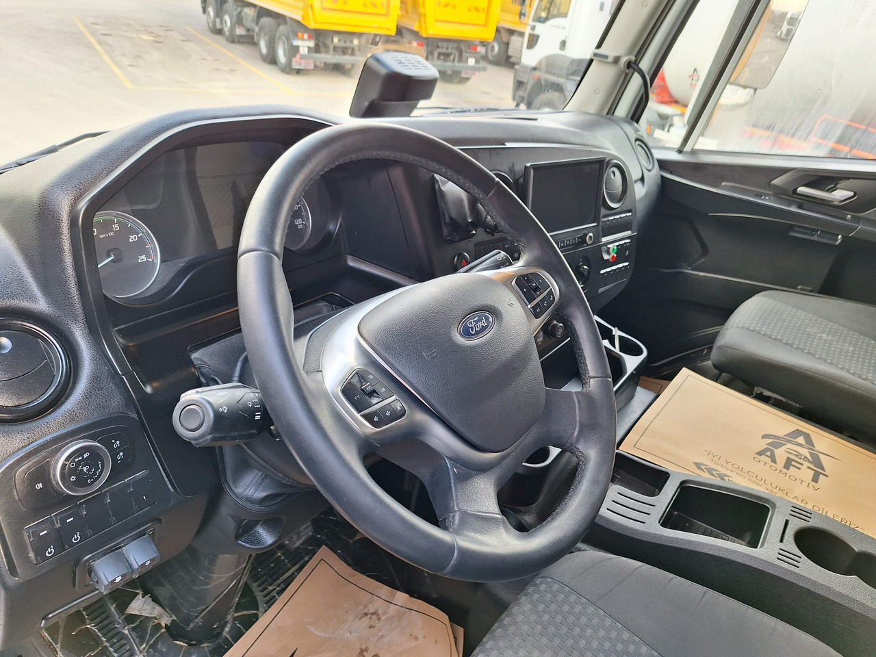 Tipper FORD 4445 XD: picture 10