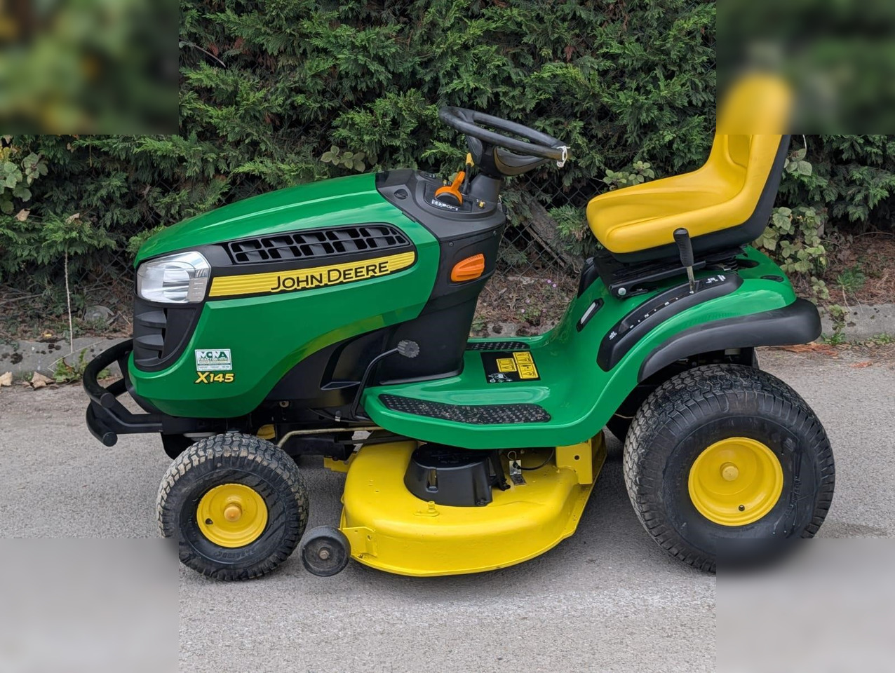 2011 JOHN DEERE X145 - Other machinery: picture 4 2011 JOHN DEERE X145 - Other machinery: picture 4