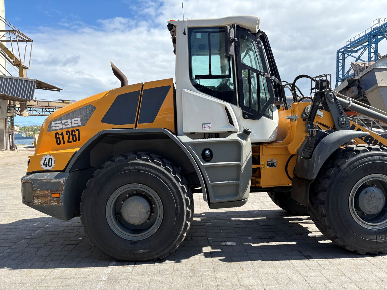 LIEBHERR L538 - Wheel loader: picture 1 LIEBHERR L538 - Wheel loader: picture 1