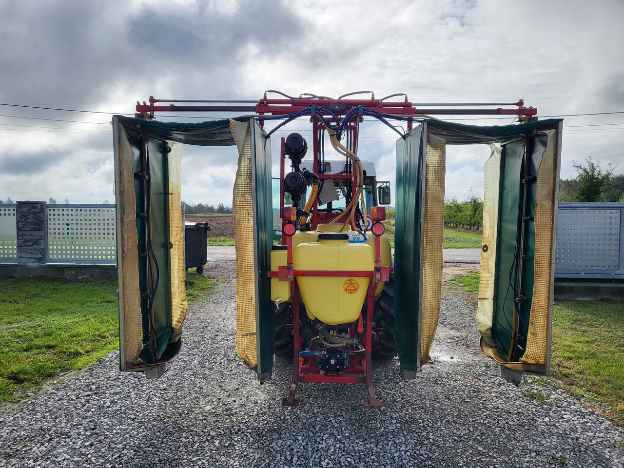 LiPCO T5G A2 Tunelspritze opryskiwacz tunelowy - Tractor mounted sprayer: picture 1 LiPCO T5G A2 Tunelspritze opryskiwacz tunelowy - Tractor mounted sprayer: picture 1