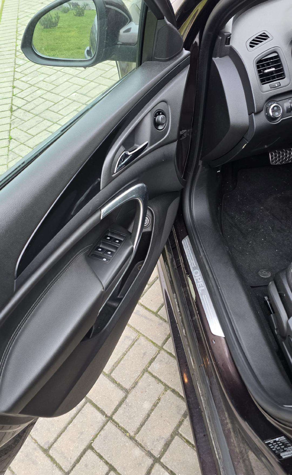 Station wagon Opel Insignia: picture 10 Station wagon Opel Insignia: picture 10