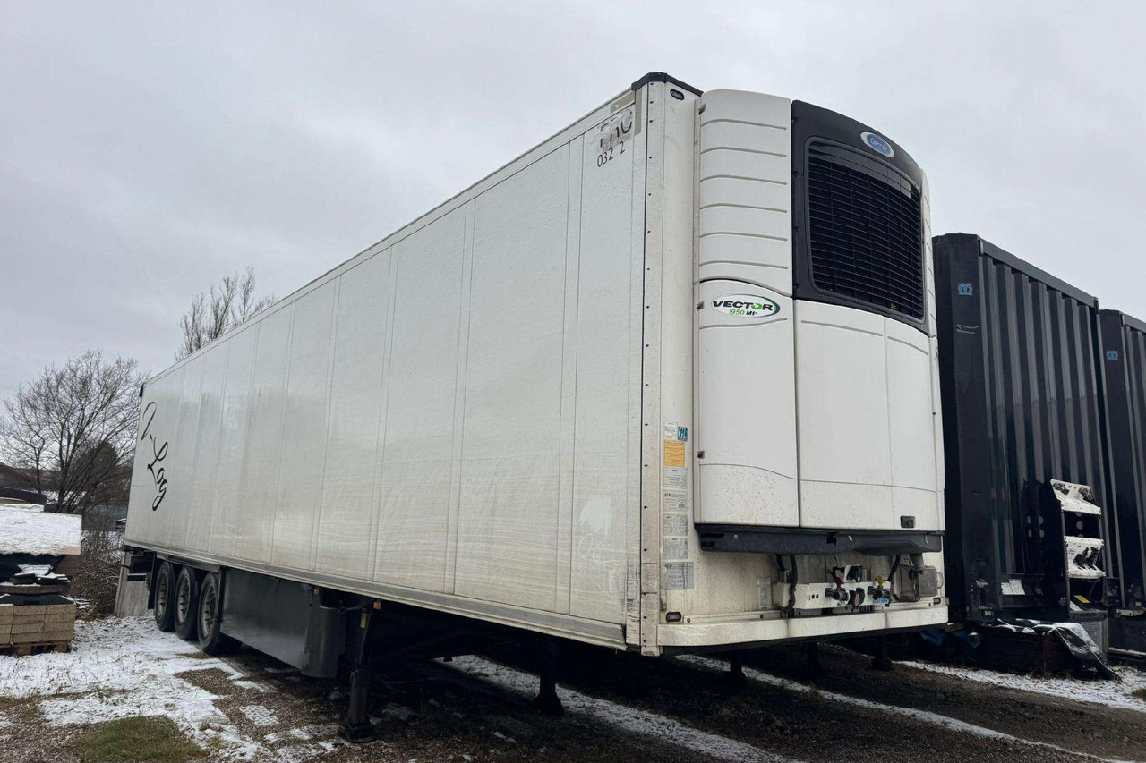 Schmitz Standart 7 cm multitemp - Refrigerator semi-trailer: picture 1 Schmitz Standart 7 cm multitemp - Refrigerator semi-trailer: picture 1