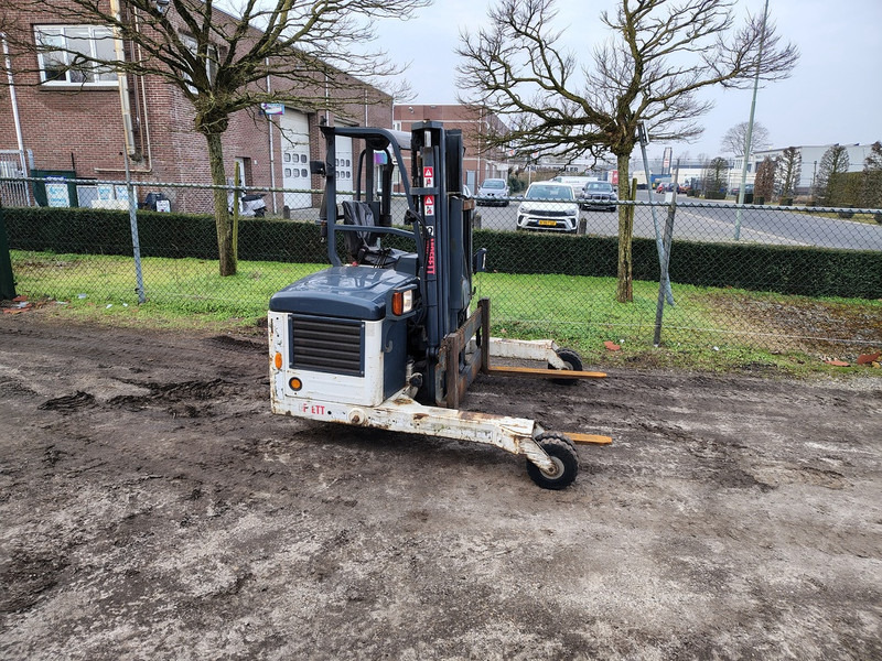 Moffet M4 20.1 - Truck mounted forklift: picture 4 Moffet M4 20.1 - Truck mounted forklift: picture 4