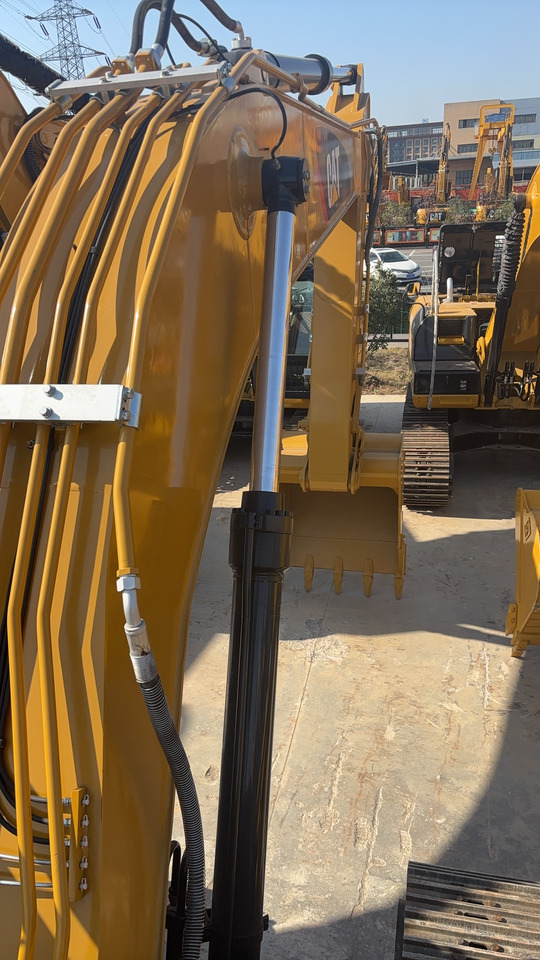 CATERPILLAR 330D2L - Crawler excavator: picture 4 CATERPILLAR 330D2L - Crawler excavator: picture 4
