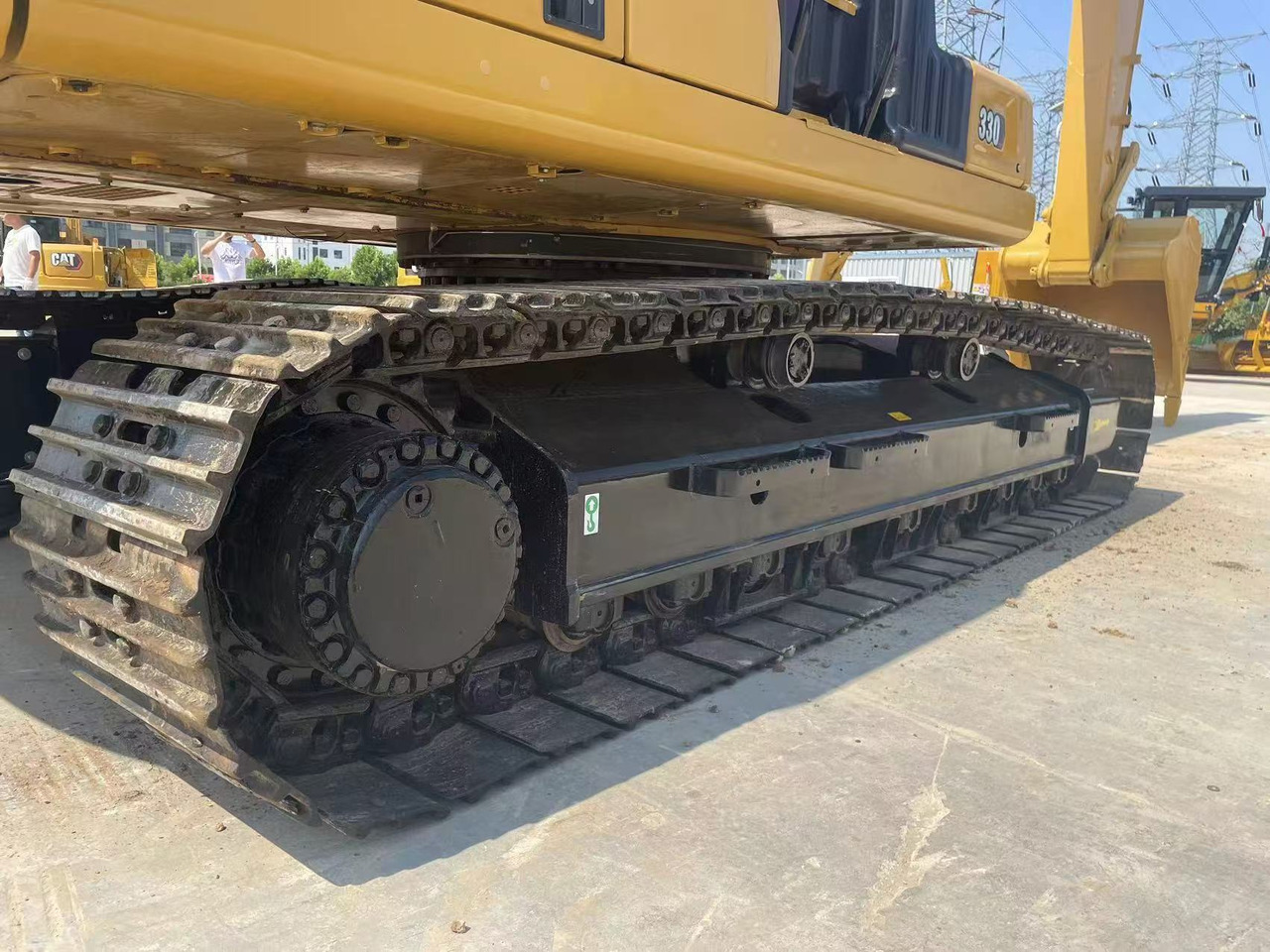 Crawler excavator CATERPILLAR 330GC: picture 7
