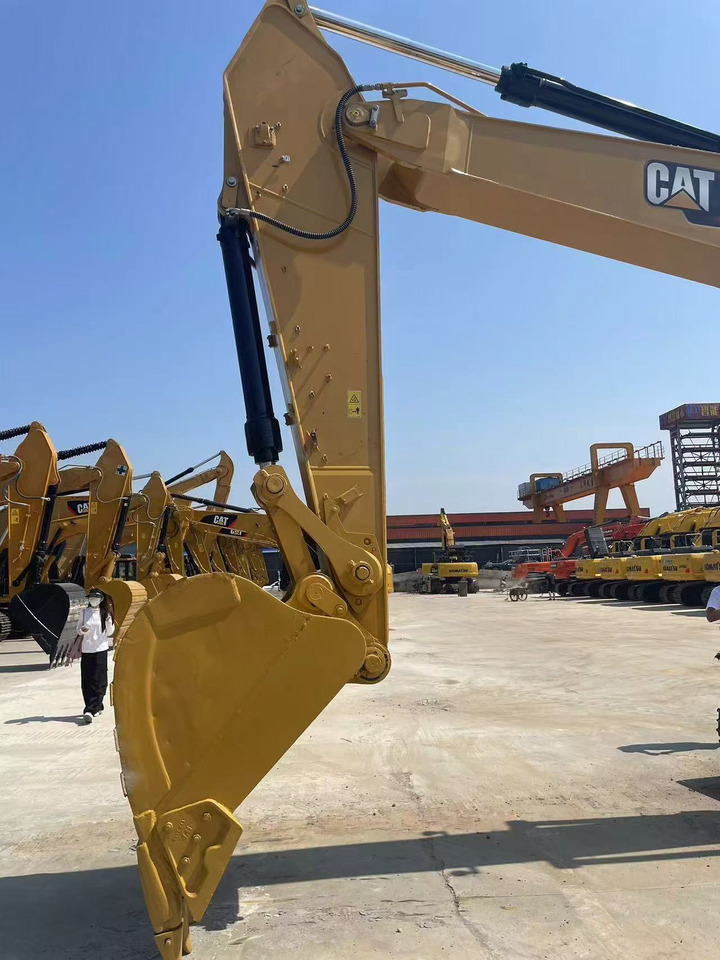 CATERPILLAR 330GC - Crawler excavator: picture 3 CATERPILLAR 330GC - Crawler excavator: picture 3