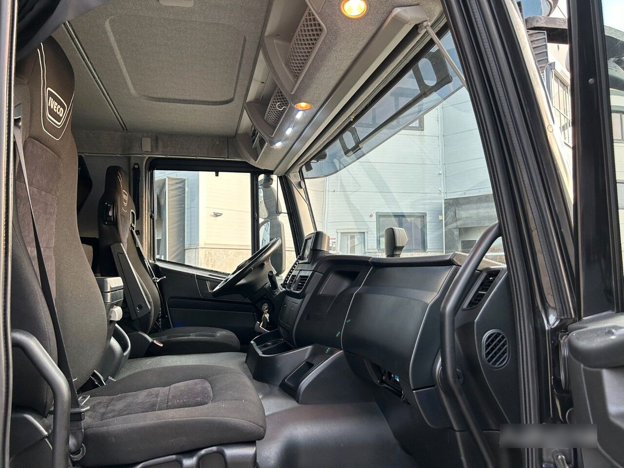 Leasing of IVECO Stralis 460 IVECO Stralis 460: picture 10