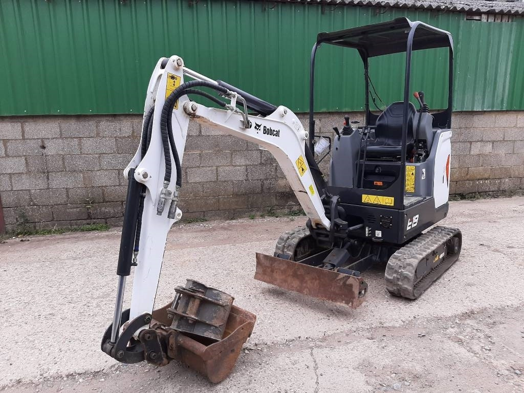 Bobcat E 19  - Mini excavator: picture 2 Bobcat E 19  - Mini excavator: picture 2
