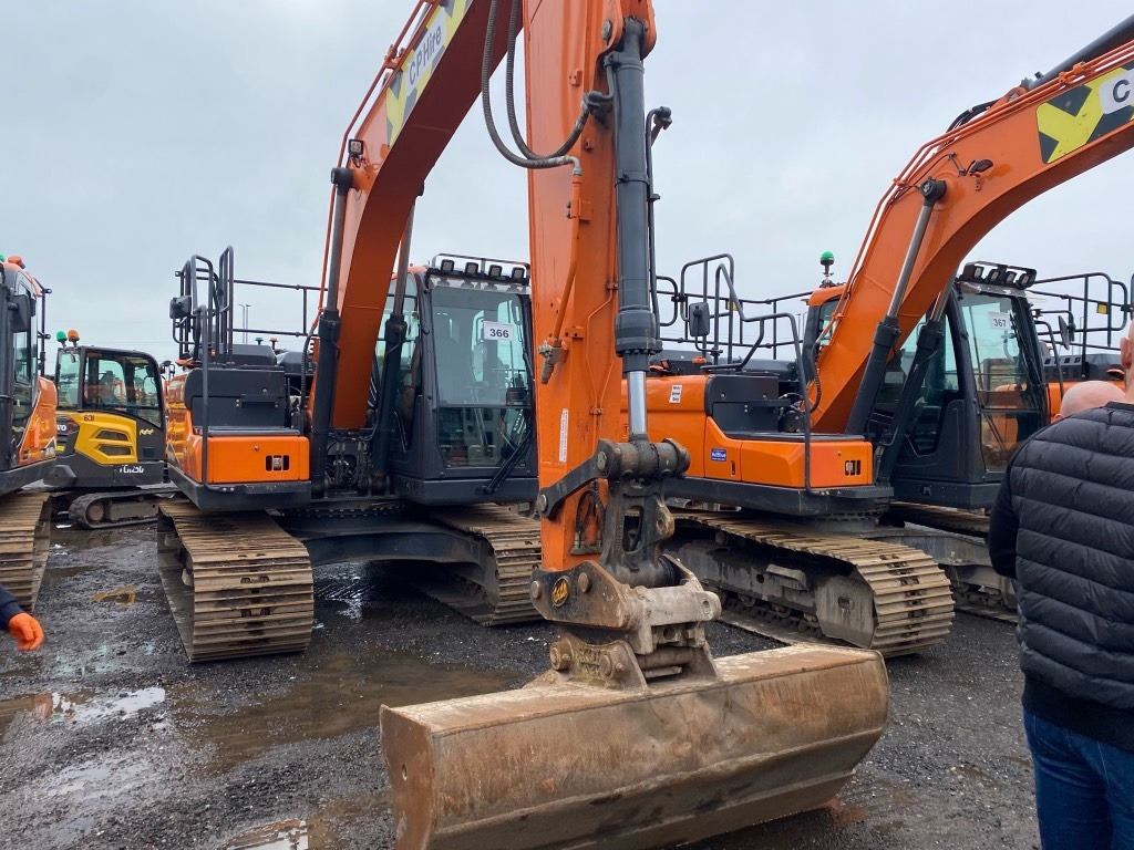 Doosan DX 140 LC - Crawler excavator: picture 1 Doosan DX 140 LC - Crawler excavator: picture 1