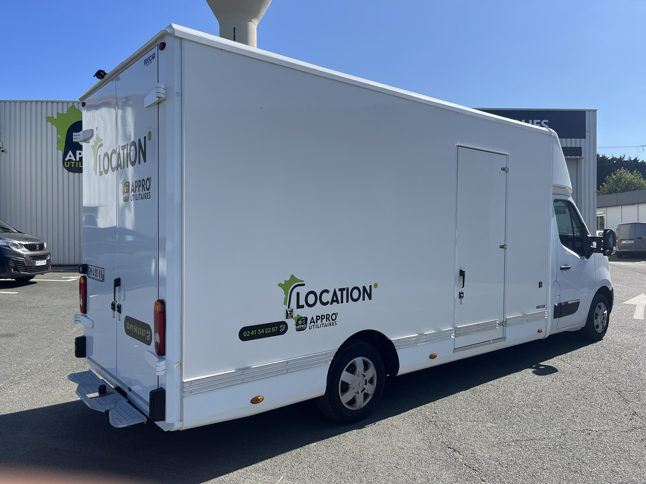 NISSAN INTERSTAR 2.3DCI170 PLANCHE CABINE - Box van: picture 3 NISSAN INTERSTAR 2.3DCI170 PLANCHE CABINE - Box van: picture 3