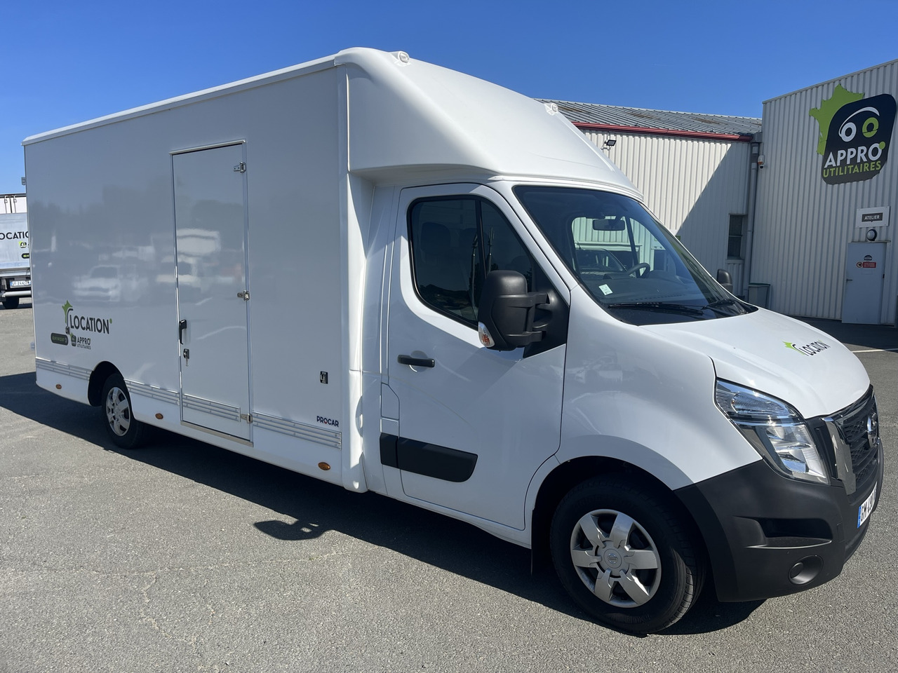 NISSAN INTERSTAR 2.3DCI170 PLANCHE CABINE - Box van: picture 1 NISSAN INTERSTAR 2.3DCI170 PLANCHE CABINE - Box van: picture 1
