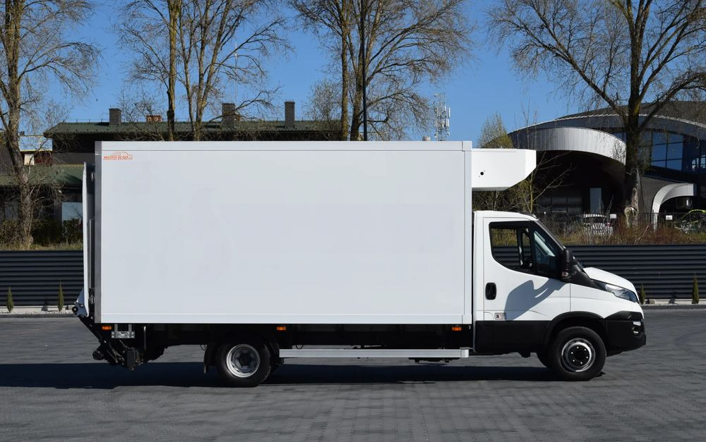Iveco DAILY 70C18 / 3.0 - 180 KM / AUTOMAT HI-MATIC / 3 OSOBY / CHŁODNIA - MROŹNIA 4,55 M / AGREGAD FRIGOBLOCK / WINDA SORENSEN / KLIMA / TEMPOMAT / KAMERA COFANIA / REGULOWANE ZAWIESZENIE / SERWISOWA - Refrigerator truck: picture 4 Iveco DAILY 70C18 / 3.0 - 180 KM / AUTOMAT HI-MATIC / 3 OSOBY / CHŁODNIA - MROŹNIA 4,55 M / AGREGAD FRIGOBLOCK / WINDA SORENSEN / KLIMA / TEMPOMAT / KAMERA COFANIA / REGULOWANE ZAWIESZENIE / SERWISOWA - Refrigerator truck: picture 4