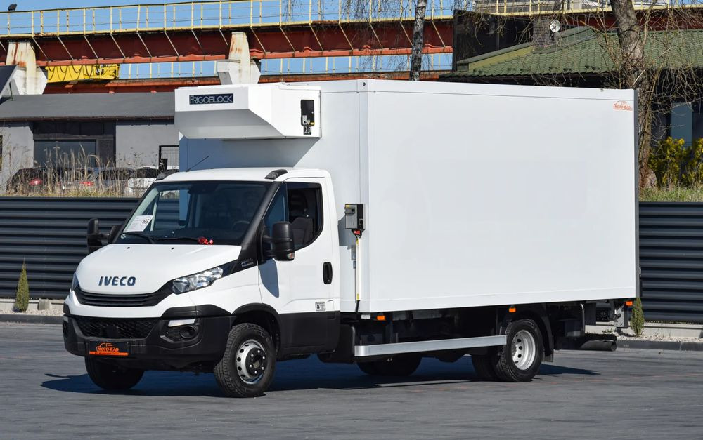 Iveco DAILY 70C18 / 3.0 - 180 KM / AUTOMAT HI-MATIC / 3 OSOBY / CHŁODNIA - MROŹNIA 4,55 M / AGREGAD FRIGOBLOCK / WINDA SORENSEN / KLIMA / TEMPOMAT / KAMERA COFANIA / REGULOWANE ZAWIESZENIE / SERWISOWA - Refrigerator truck: picture 1 Iveco DAILY 70C18 / 3.0 - 180 KM / AUTOMAT HI-MATIC / 3 OSOBY / CHŁODNIA - MROŹNIA 4,55 M / AGREGAD FRIGOBLOCK / WINDA SORENSEN / KLIMA / TEMPOMAT / KAMERA COFANIA / REGULOWANE ZAWIESZENIE / SERWISOWA - Refrigerator truck: picture 1