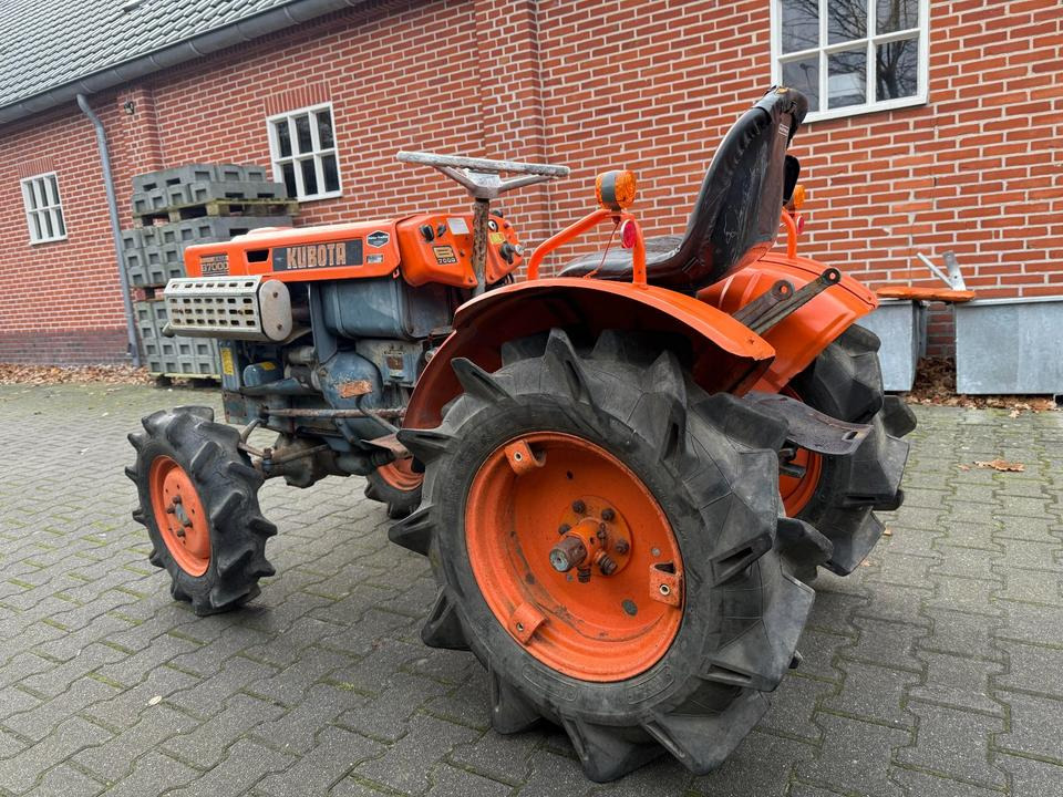 Kleintraktor Kubota B7000 - Compact tractor: picture 4 Kleintraktor Kubota B7000 - Compact tractor: picture 4
