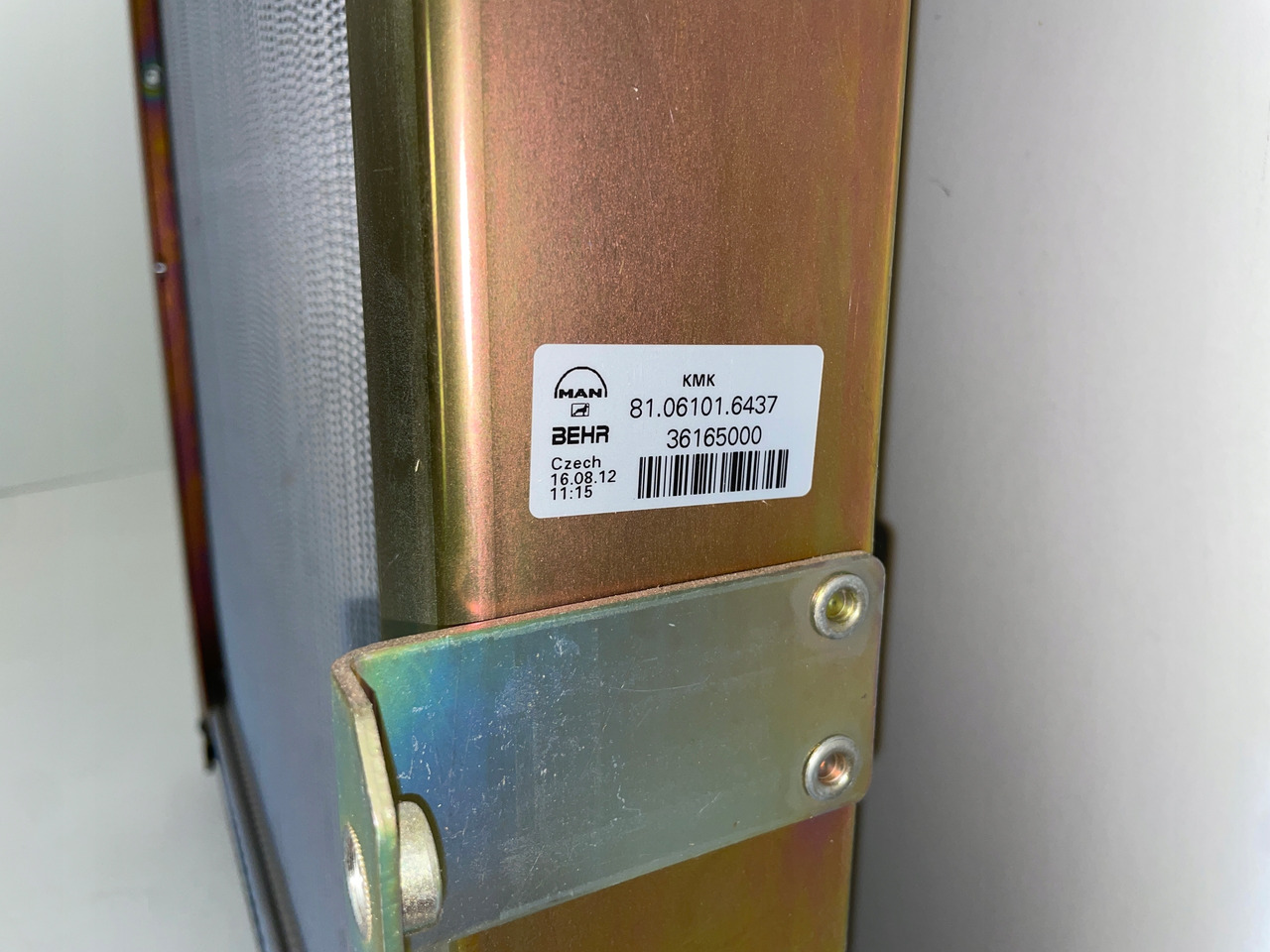 CHŁODNICA WODY MAN F2000 F 90 F 2000 F90 81061016437 - Coolant pump for Truck: picture 5 CHŁODNICA WODY MAN F2000 F 90 F 2000 F90 81061016437 - Coolant pump for Truck: picture 5