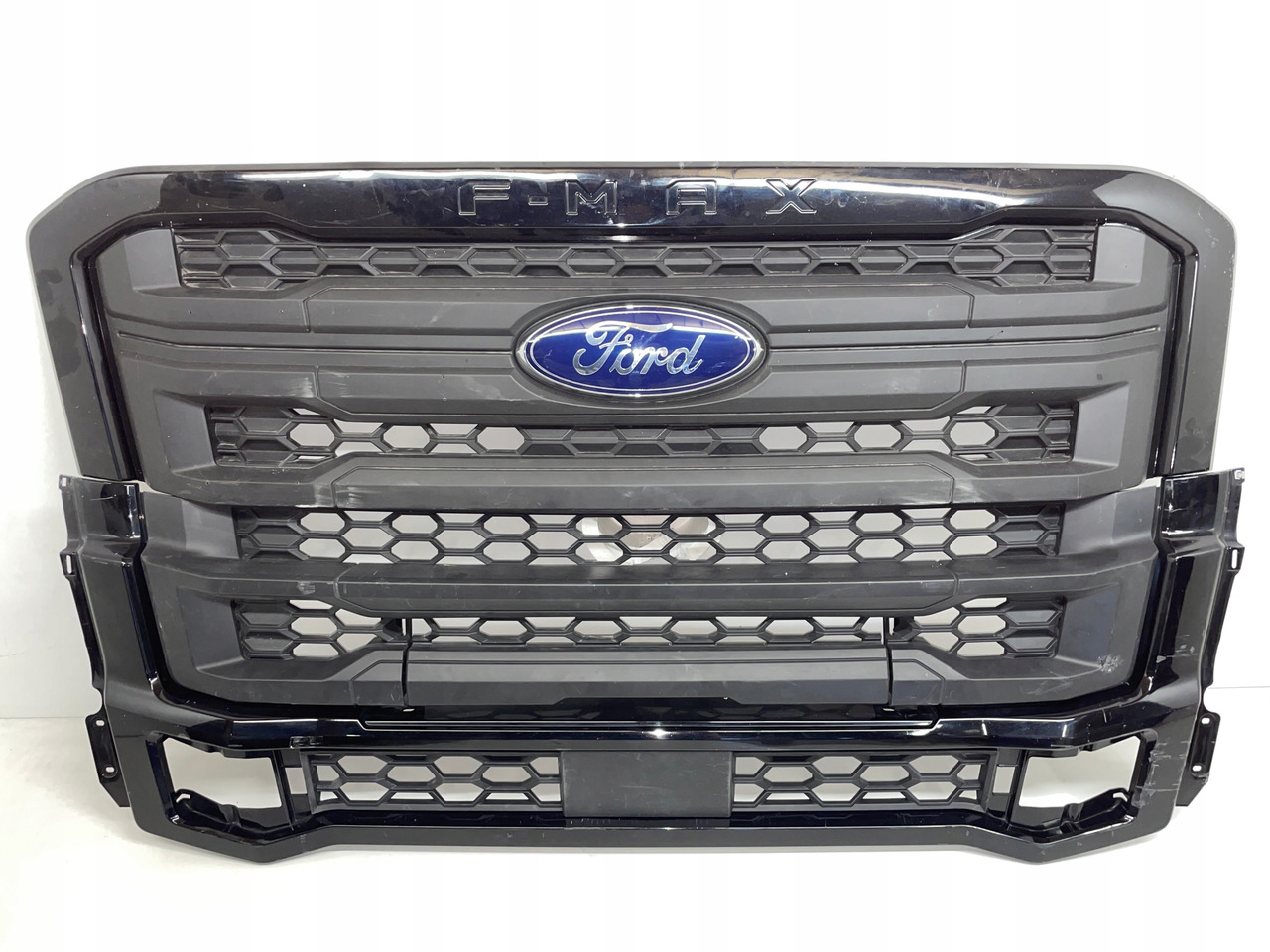 GRILL ZDERZAKA MASKI FORD F-MAX F MAX ZDERZAK ATRAPA - Bumper for Truck: picture 1 GRILL ZDERZAKA MASKI FORD F-MAX F MAX ZDERZAK ATRAPA - Bumper for Truck: picture 1