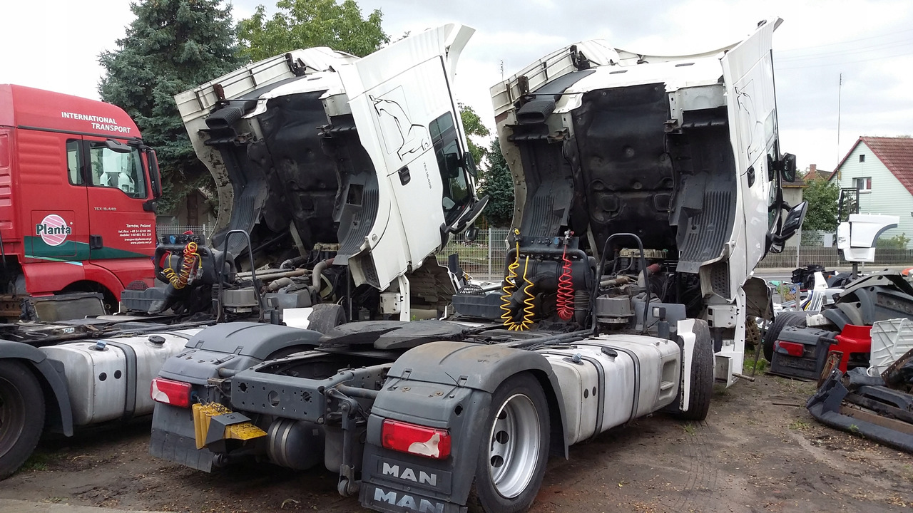 SPOILER SPOJLER OWIEWKA DACH DESKA MAN TGX XL - Aerodynamics/ Spoiler for Truck: picture 5 SPOILER SPOJLER OWIEWKA DACH DESKA MAN TGX XL - Aerodynamics/ Spoiler for Truck: picture 5