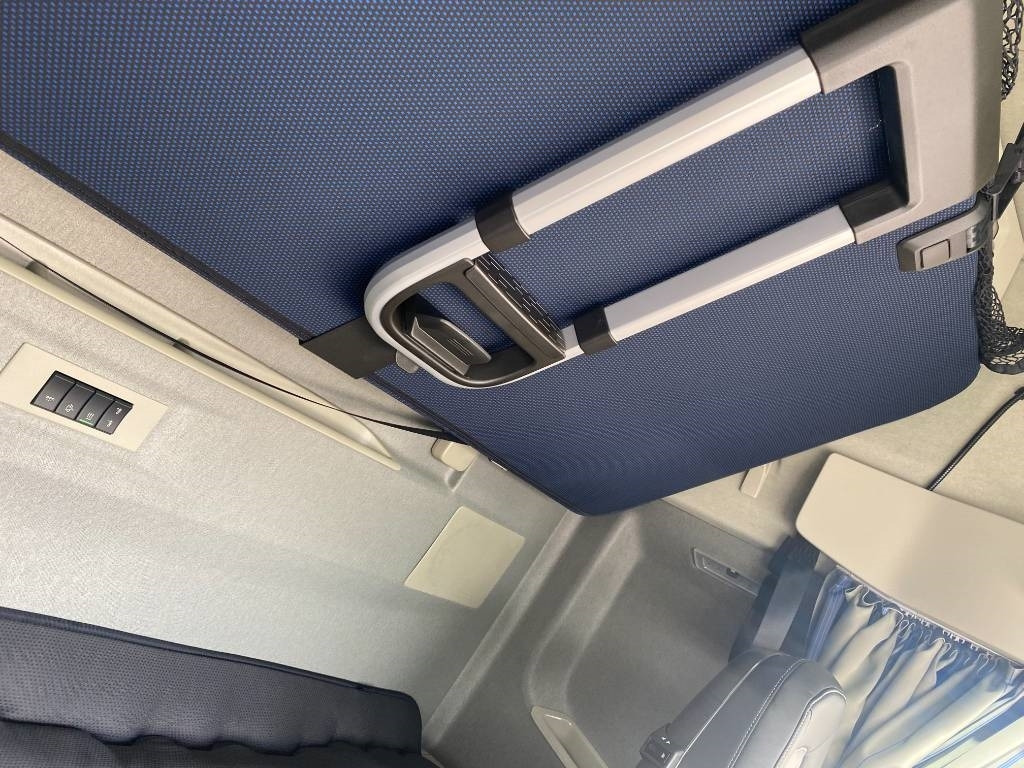 Container transporter/ Swap body truck Volvo FH 540: picture 9 Container transporter/ Swap body truck Volvo FH 540: picture 9