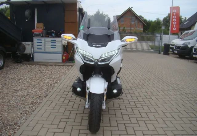 Honda GL - Motorcycle: picture 3 Honda GL - Motorcycle: picture 3