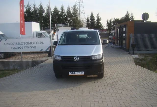 Volkswagen TRANSPORTER T 5 2.0TDI 100%PRZEBIEG - Panel van: picture 3 Volkswagen TRANSPORTER T 5 2.0TDI 100%PRZEBIEG - Panel van: picture 3