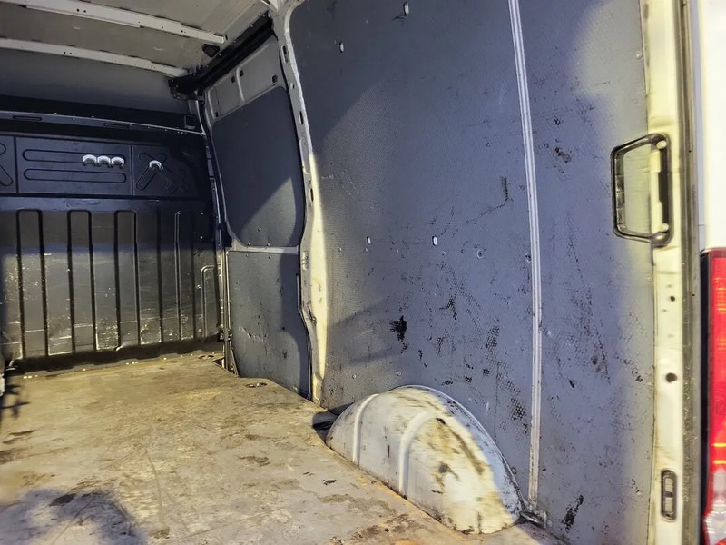 Iveco Daily 35S16 L2H2 - Panel van: picture 5 Iveco Daily 35S16 L2H2 - Panel van: picture 5