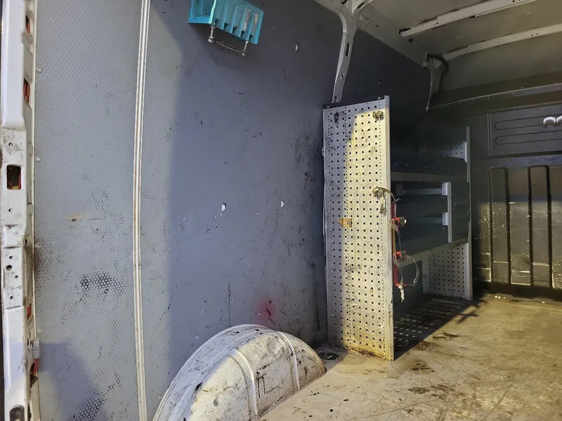 Iveco Daily 35S16 L2H2 - Panel van: picture 4 Iveco Daily 35S16 L2H2 - Panel van: picture 4