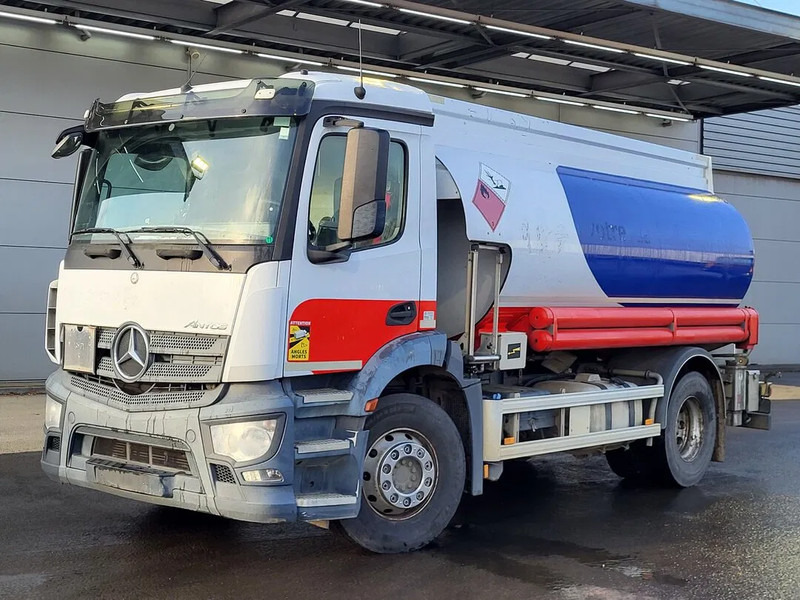 Mercedes-Benz Antos 1824 - Tank truck: picture 1 Mercedes-Benz Antos 1824 - Tank truck: picture 1
