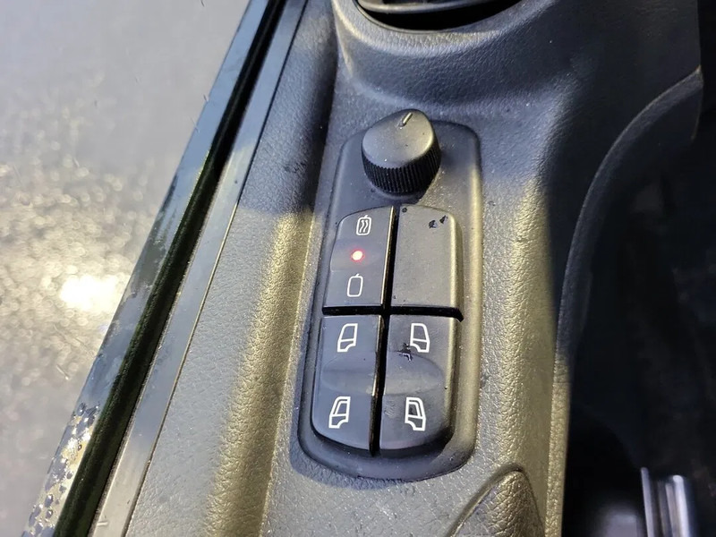 Box truck Mercedes-Benz Atego 818 Atego: picture 18 Box truck Mercedes-Benz Atego 818 Atego: picture 18