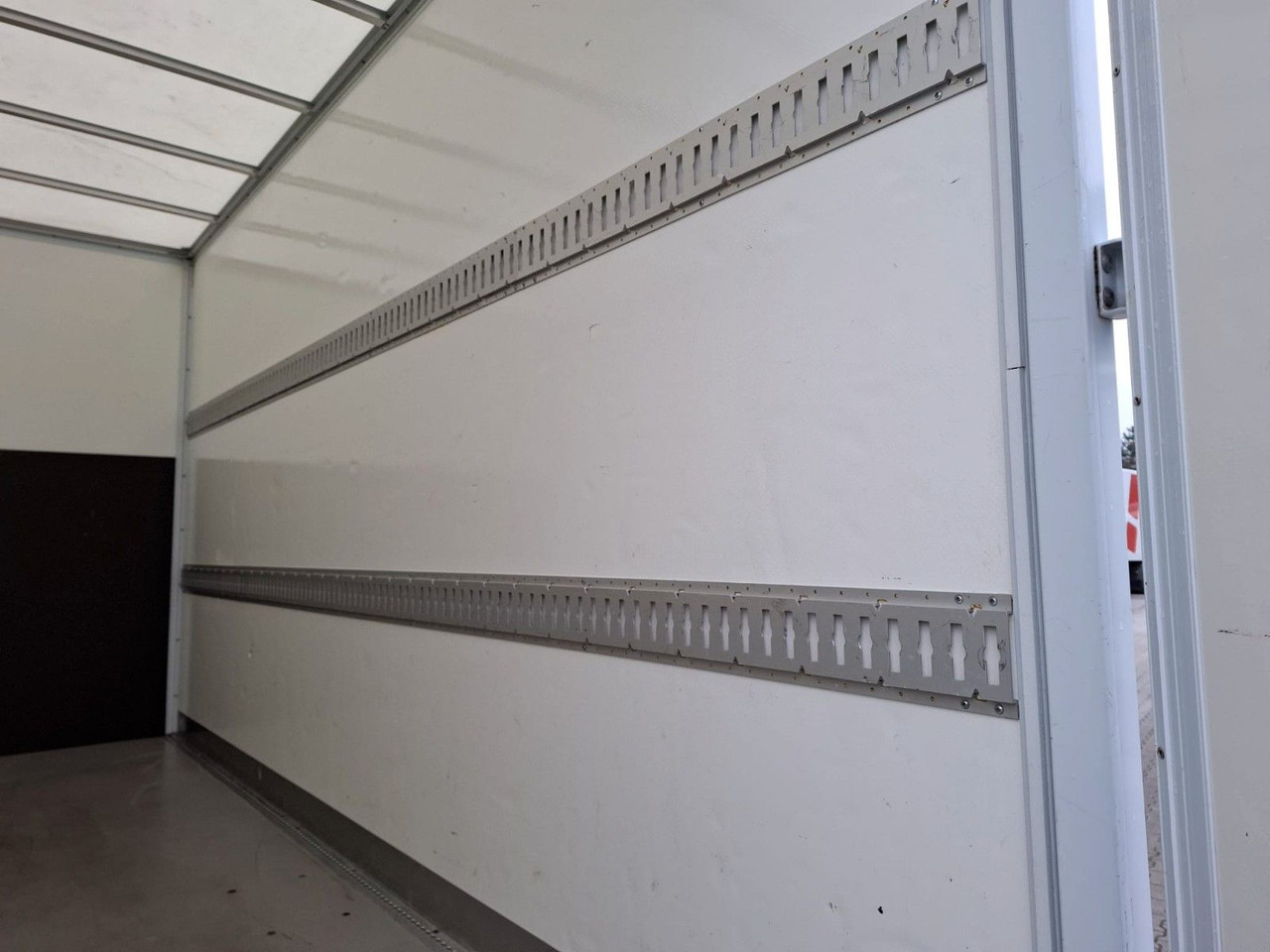 Iveco 35-160P/A8, Klima, HiMatik, LED, Luft, - Box van: picture 5 Iveco 35-160P/A8, Klima, HiMatik, LED, Luft, - Box van: picture 5
