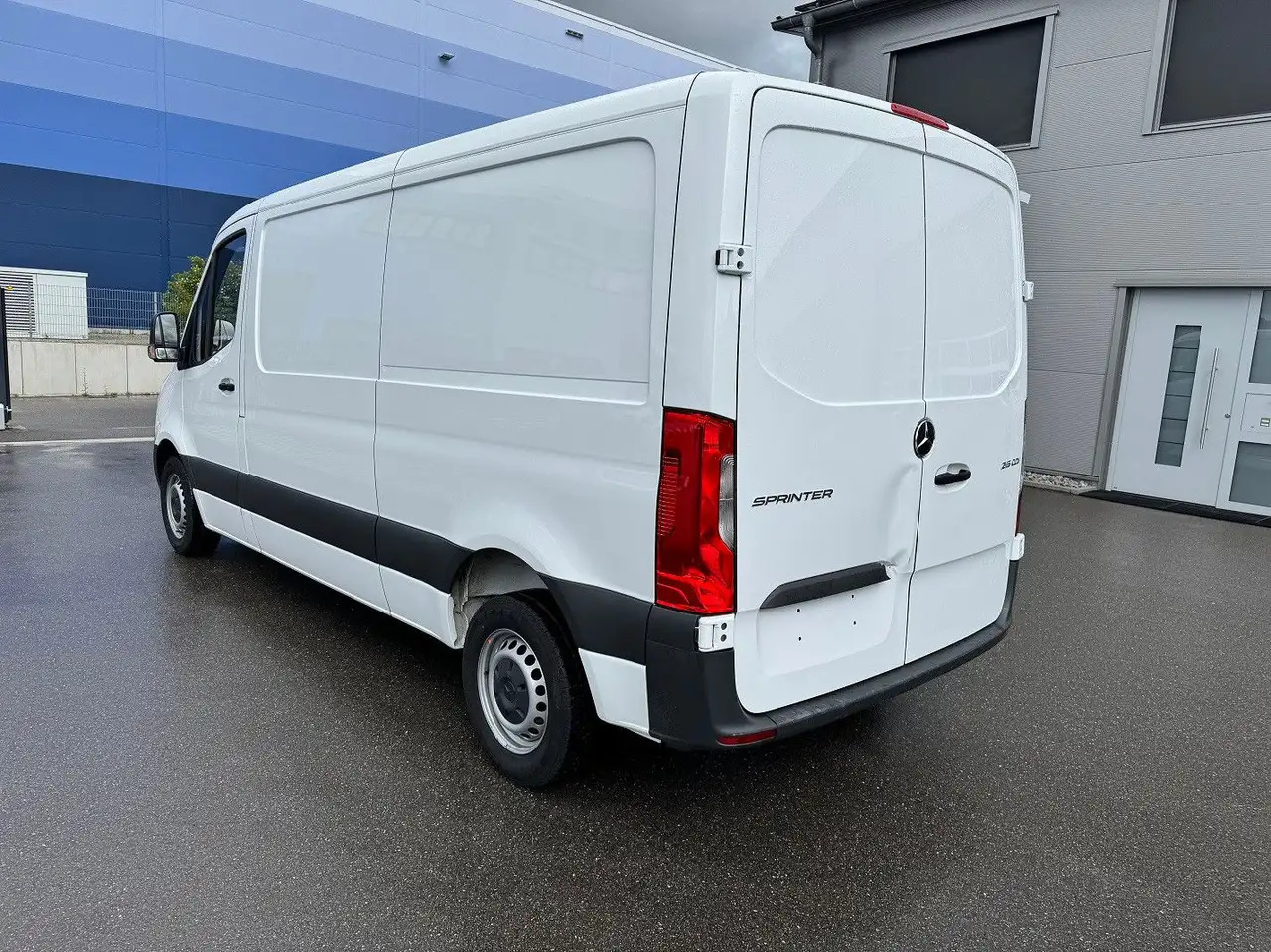Mercedes-Benz Sprinter 215 CDI Flach Lang Klima FWD - Panel van: picture 5 Mercedes-Benz Sprinter 215 CDI Flach Lang Klima FWD - Panel van: picture 5