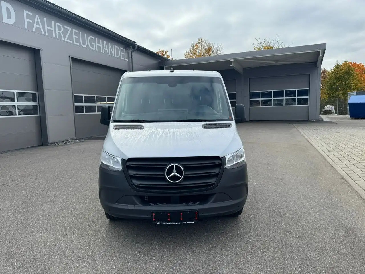 Mercedes-Benz Sprinter 317 CDI Flach Lang Silber Klima MBUX - Panel van: picture 2 Mercedes-Benz Sprinter 317 CDI Flach Lang Silber Klima MBUX - Panel van: picture 2