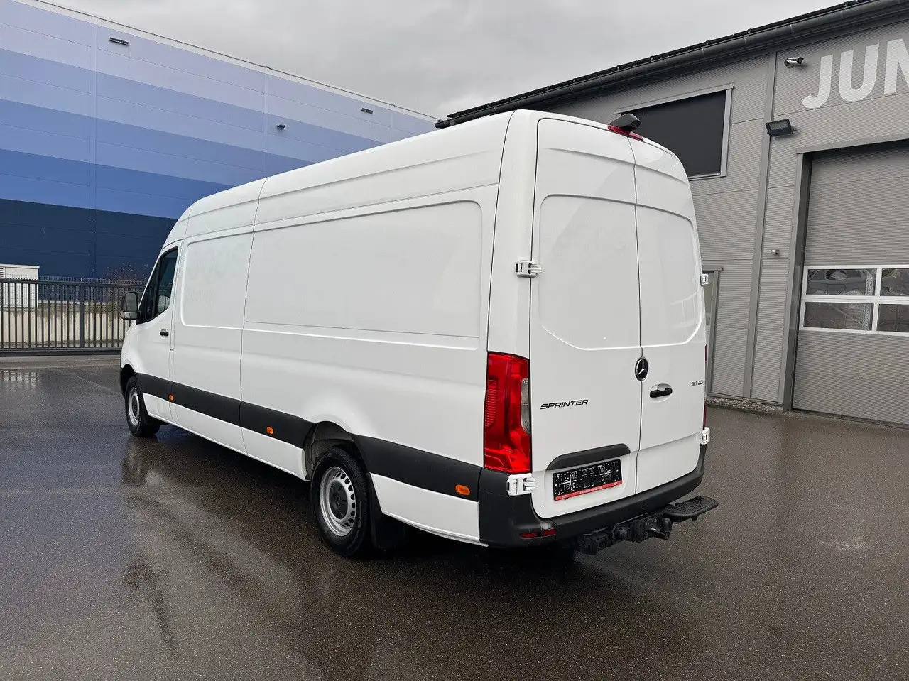 Mercedes-Benz Sprinter 317 Maxi Lang Klima MBUX 3,5t AHK - Panel van: picture 5 Mercedes-Benz Sprinter 317 Maxi Lang Klima MBUX 3,5t AHK - Panel van: picture 5