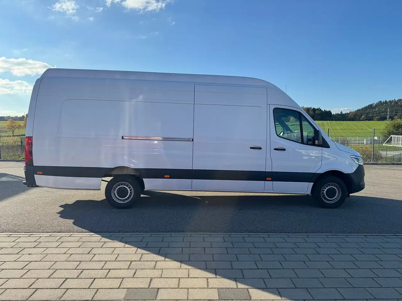 Mercedes-Benz Sprinter 319 CDI Maxi Lang Extralang XXL LED - Panel van: picture 4 Mercedes-Benz Sprinter 319 CDI Maxi Lang Extralang XXL LED - Panel van: picture 4