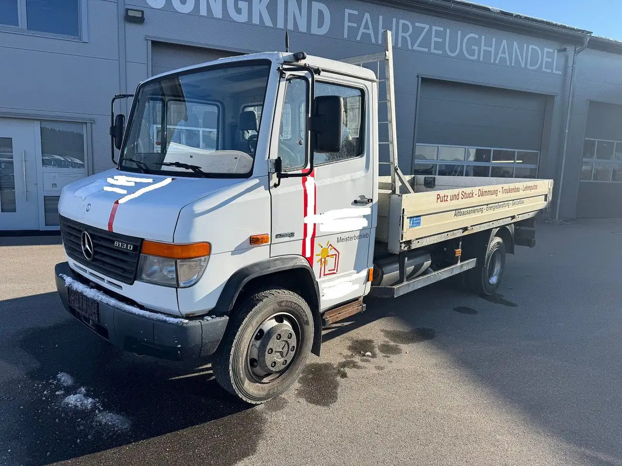 Mercedes-Benz Vario 813D Pritsche Lang AHK - Dropside/ Flatbed truck: picture 1 Mercedes-Benz Vario 813D Pritsche Lang AHK - Dropside/ Flatbed truck: picture 1