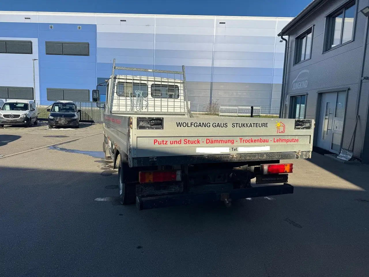 Mercedes-Benz Vario 813D Pritsche Lang AHK - Dropside/ Flatbed truck: picture 5 Mercedes-Benz Vario 813D Pritsche Lang AHK - Dropside/ Flatbed truck: picture 5