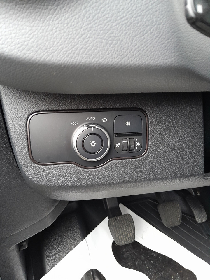 MERCEDES-BENZ Sprinter - Flatbed van: picture 5 MERCEDES-BENZ Sprinter - Flatbed van: picture 5