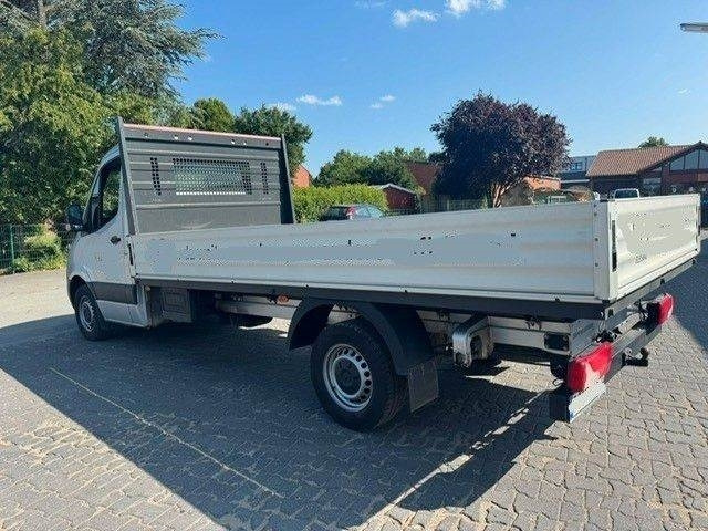 Mercedes-Benz 319 CDI - Flatbed van: picture 1 Mercedes-Benz 319 CDI - Flatbed van: picture 1