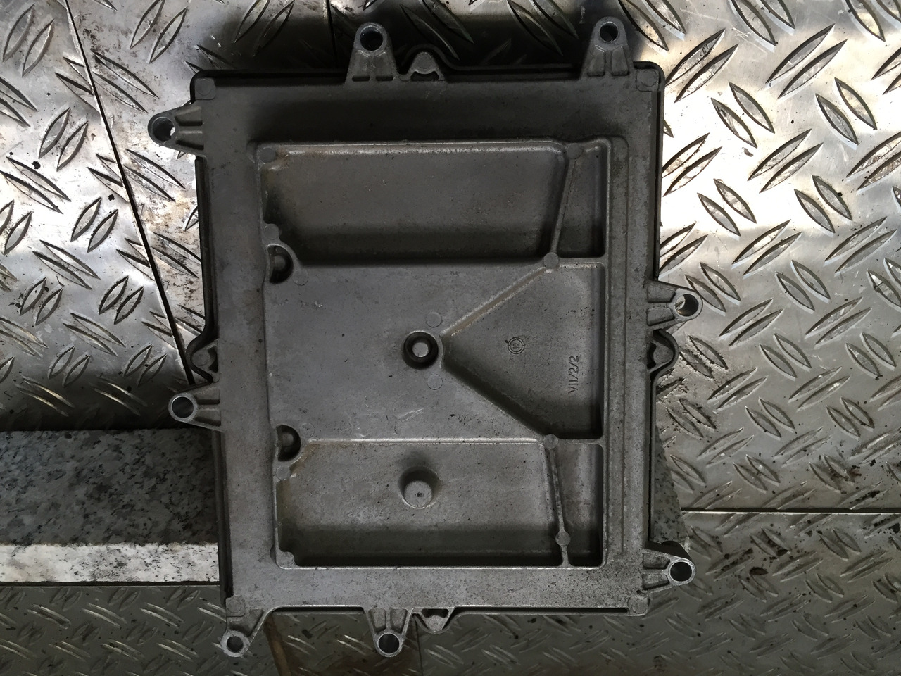 Gebr. Motorsteuergerät MAN TGL 8.220 Artikel - Nr.: 51.25833-7378 Bosch - Nr.: 0281 020 067 - ECU for Truck: picture 3 Gebr. Motorsteuergerät MAN TGL 8.220 Artikel - Nr.: 51.25833-7378 Bosch - Nr.: 0281 020 067 - ECU for Truck: picture 3