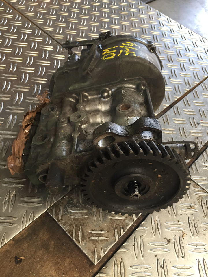 Fuel pump for Truck Gebrauchte Einspritzpumpe DB OM 314, Bosch - Nr. : 0 400 844 047: picture 13 Fuel pump for Truck Gebrauchte Einspritzpumpe DB OM 314, Bosch - Nr. : 0 400 844 047: picture 13