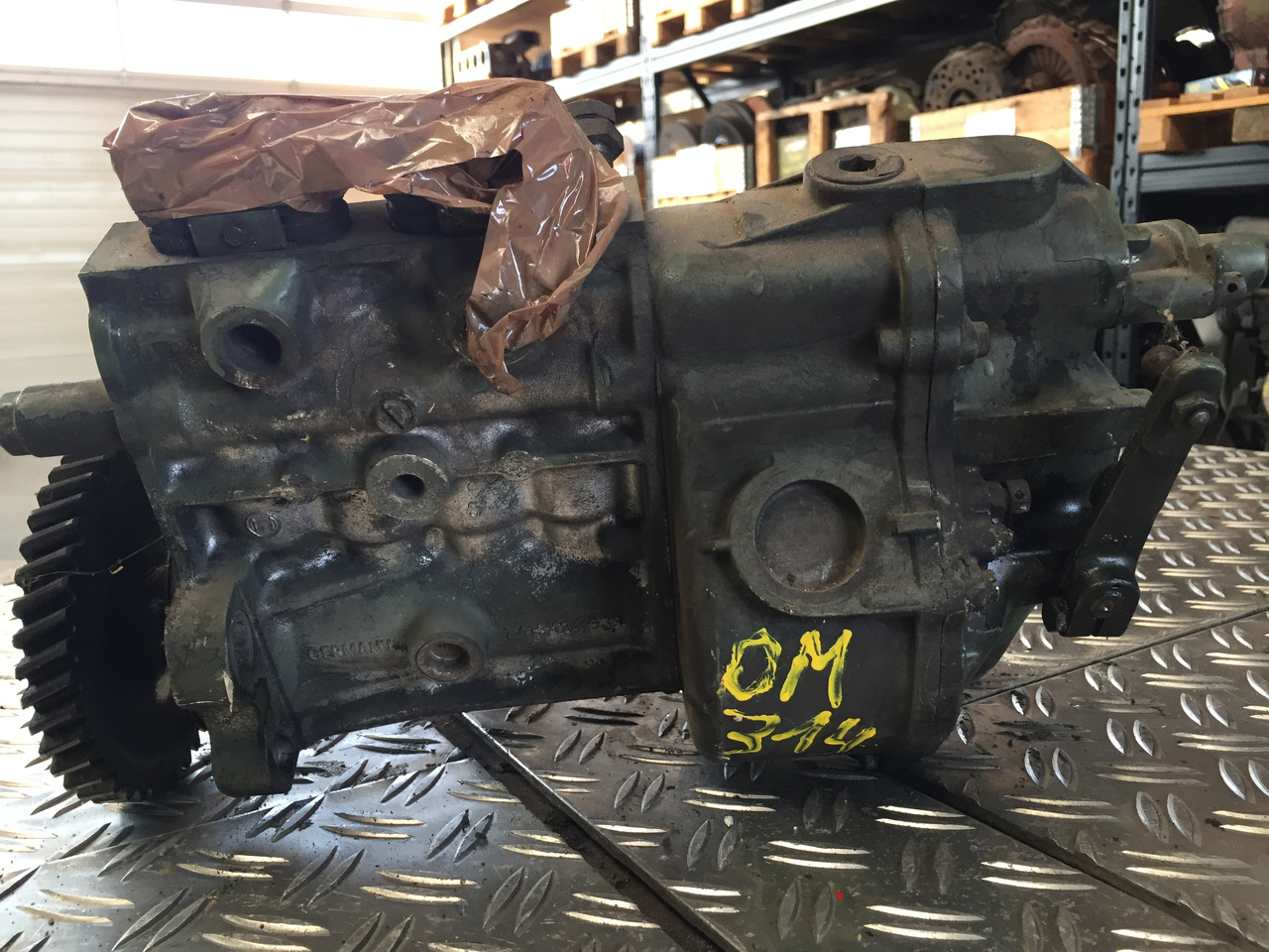 Fuel pump for Truck Gebrauchte Einspritzpumpe DB OM 314, Bosch - Nr. : 0 400 844 047: picture 18 Fuel pump for Truck Gebrauchte Einspritzpumpe DB OM 314, Bosch - Nr. : 0 400 844 047: picture 18