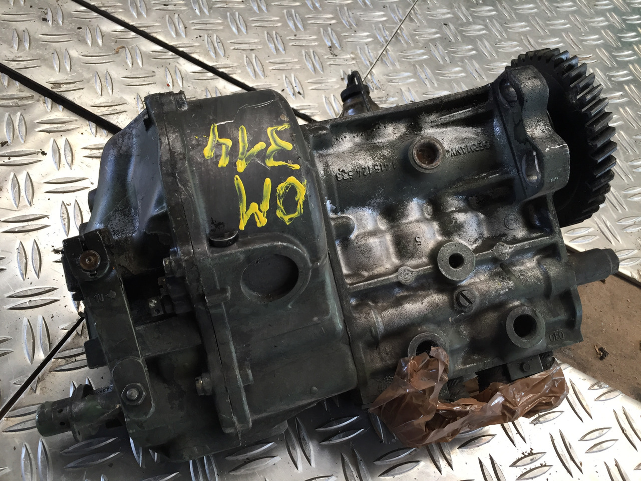 Fuel pump for Truck Gebrauchte Einspritzpumpe DB OM 314, Bosch - Nr. : 0 400 844 047: picture 11 Fuel pump for Truck Gebrauchte Einspritzpumpe DB OM 314, Bosch - Nr. : 0 400 844 047: picture 11