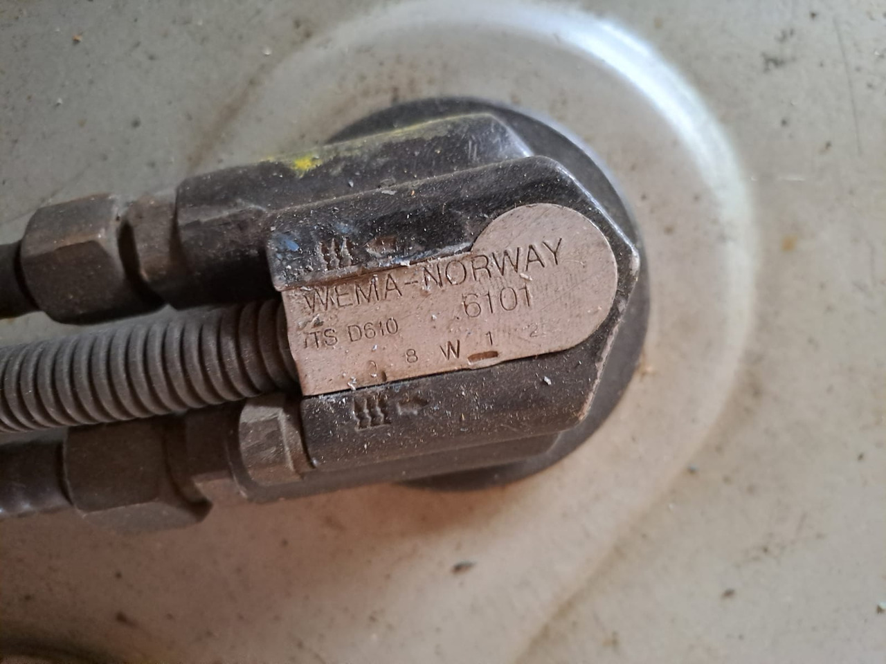 MAN MAN TGA - Fuel tank: picture 5 MAN MAN TGA - Fuel tank: picture 5