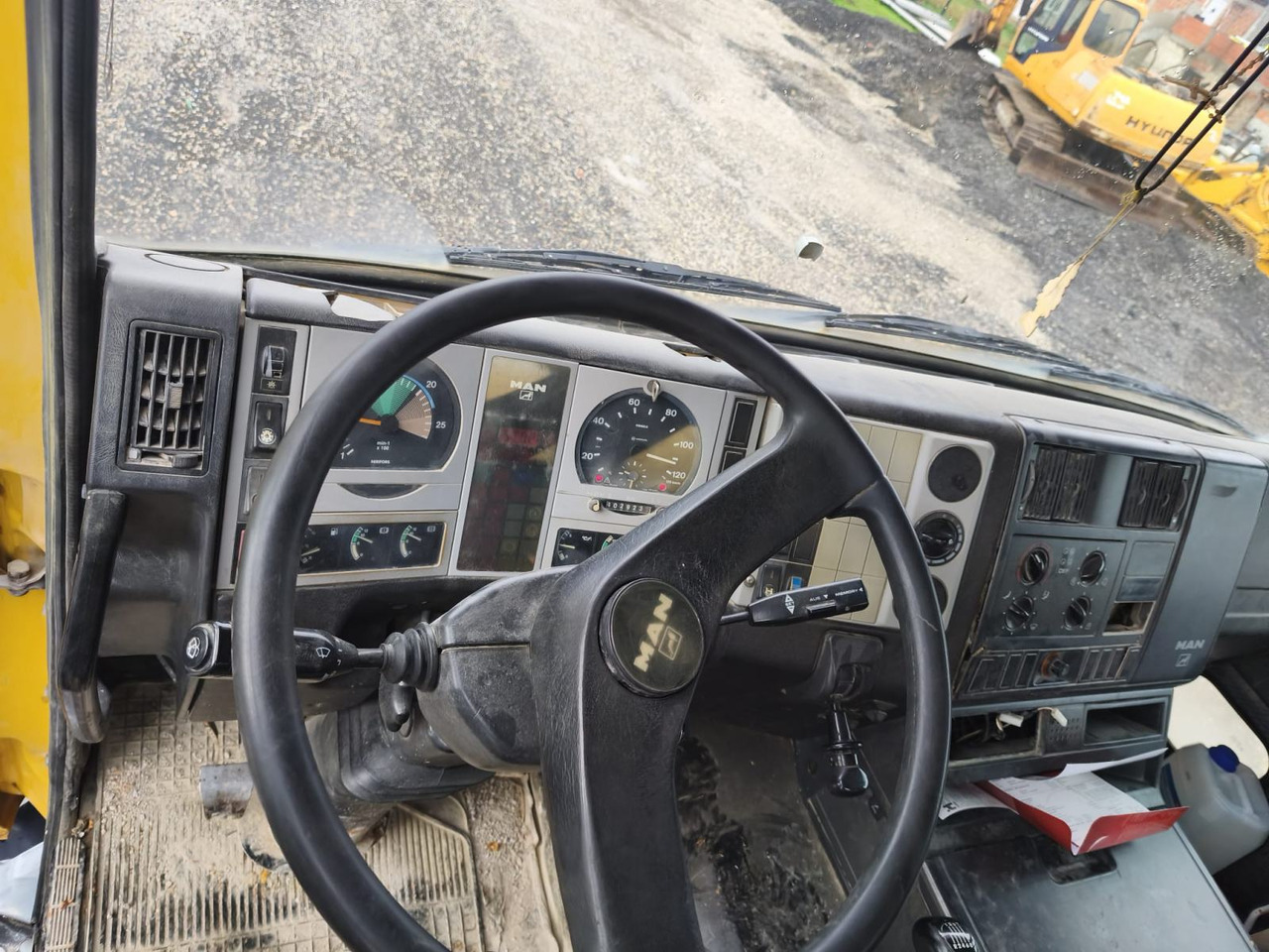 MAN 32364, 1999 god. - Concrete mixer truck: picture 4 MAN 32364, 1999 god. - Concrete mixer truck: picture 4