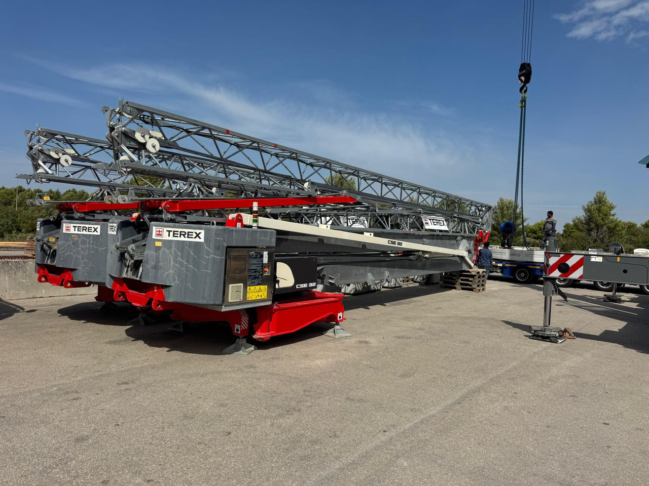 TEREX 32 - Self-erecting tower crane: picture 1 TEREX 32 - Self-erecting tower crane: picture 1