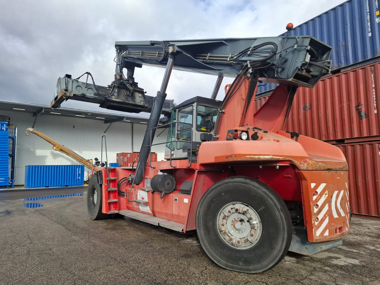 KALMAR DRF 450 60 S5 - Reach stacker: picture 1 KALMAR DRF 450 60 S5 - Reach stacker: picture 1